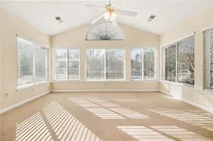 102 Cascade Park Dr, Atlanta, GA 30331 - Photo 16