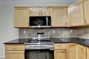 6202 Bellecliff Run, Tucker, GA 30084 - Photo 18