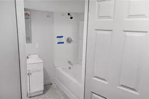 8154 Tudor Dr, Jonesboro, GA 30238 - Photo 16