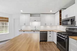 8515 River Hill Commons Dr, Ball Ground, GA 30107 - Photo 16