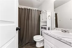 328 Walnut Dr, Hartwell, GA 30643 - Photo 8