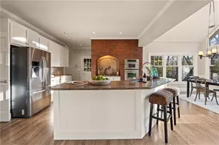 210 Tynebrae Pl, Roswell, GA 30075 - Photo 10