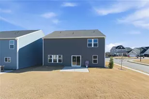 556 Crystal Lk Pkwy, Hoschton, GA 30548 - Photo 36