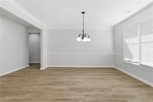 2110 Meadow View Ct, Grayson, GA 30017 - Photo 8