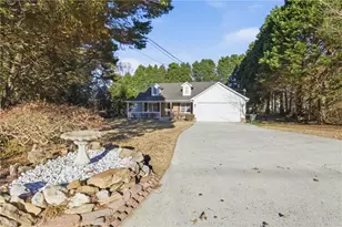2110 Meadow View Ct, Grayson, GA 30017 - Photo 4