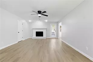 2110 Meadow View Ct, Grayson, GA 30017 - Photo 10