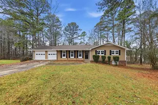 8139 Lake View Terrace, Riverdale, GA 30274 - Photo 2