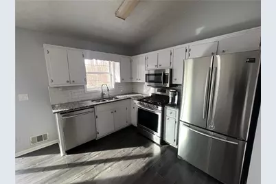 5568 Elderberry Lane, Flowery Branch, GA 30542 - Photo 8