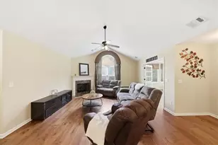 405 Kenley Ct, McDonough, GA 30253 - Photo 8