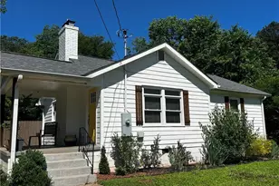 1611 Wellswood Dr SE, Atlanta, GA 30315 - Photo 2