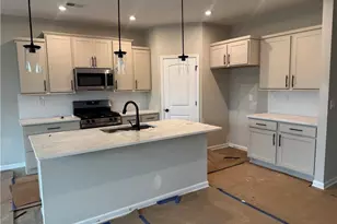 1001 Rainier Dr, Euharlee, GA 30120 - Photo 2