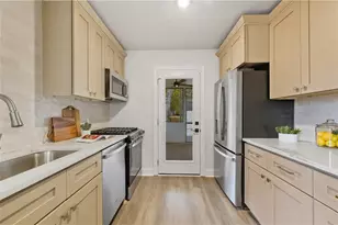 180 Summit Ave SE, Marietta, GA 30060 - Photo 10