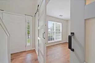 5745 Village Loop, Fairburn, GA 30213 - Photo 4