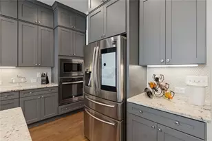 3985 Duke Reserve Cir, Peachtree Corners, GA 30092 - Photo 16