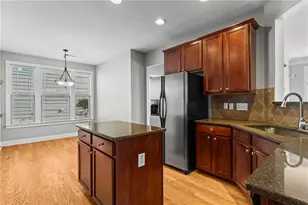 2043 Village Crest Dr NW, Atlanta, GA 30318 - Photo 6