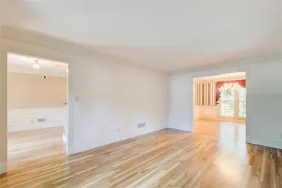 5163 Charlemagne Way SW, Lilburn, GA 30047 - Photo 8