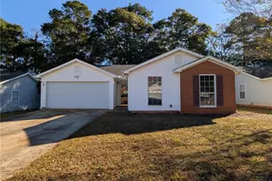 148 Lake Terrace, McDonough, GA 30253 - Photo 1