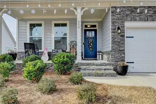 572 Redfish Wy, Hoschton, GA 30548 - Photo 2