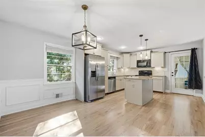 2002 Drew Valley Road NE, Brookhaven, GA 30319 - Photo 8