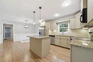 2002 Drew Valley Road NE, Brookhaven, GA 30319 - Photo 10