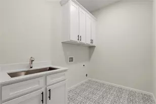 4538 Meadowland Way, Flowery Branch, GA 30542 - Photo 8