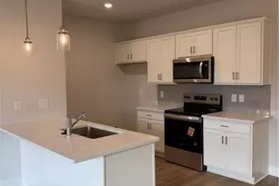 147 Chastain Dr, Cartersville, GA 30120 - Photo 2