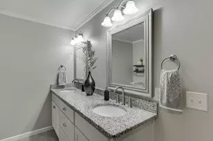 5984 Dolvin Ln, Buford, GA 30518 - Photo 38