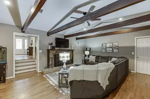 5984 Dolvin Ln, Buford, GA 30518 - Photo 18