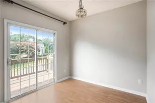 1427 Bay Overlook Dr, Woodstock, GA 30188 - Photo 10