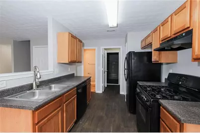 632 Shadow Lake Drive, Lithonia, GA 30058 - Photo 4