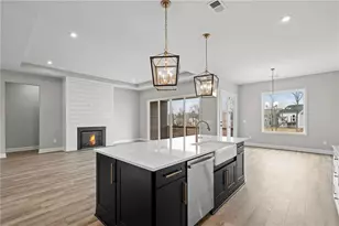 82 Clear Lk Pkwy, Hoschton, GA 30548 - Photo 18