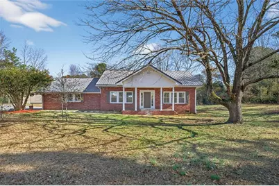 18 Dyer Circle, Carrollton, GA 30116 - Photo 1