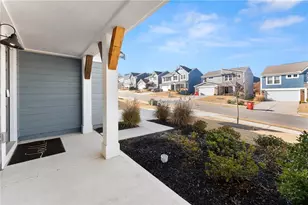 329 Traminer Wy, Braselton, GA 30517 - Photo 4