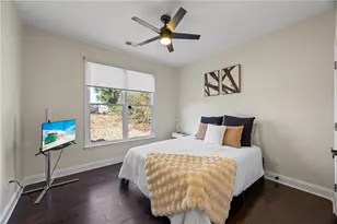 6420 E Hills Ct, Cumming, GA 30041 - Photo 16