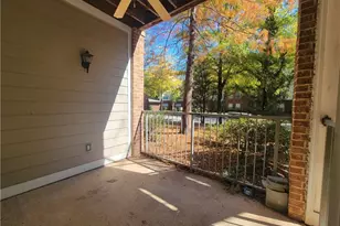 245 Amal Dr SW, Atlanta, GA 30315 - Photo 12