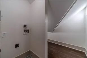 1883 Cambridge Ave, College Park, GA 30337 - Photo 38