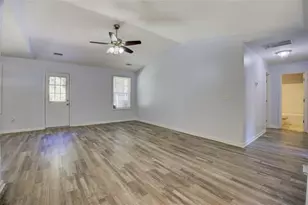 915 Navajo Trail, Covington, GA 30016 - Photo 8