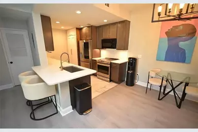 1074 Peachtree Walk NE, Atlanta, GA 30309 - Photo 1