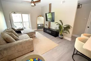 1074 Peachtree Walk NE, Atlanta, GA 30309 - Photo 6