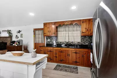 6593 Gresham Street, Union City, GA 30291 - Photo 16