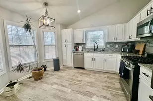 486 Whaleys Lake Dr, Jonesboro, GA 30238 - Photo 8