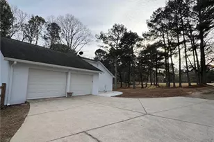 1745 Mineral Springs Rd, Hoschton, GA 30548 - Photo 8