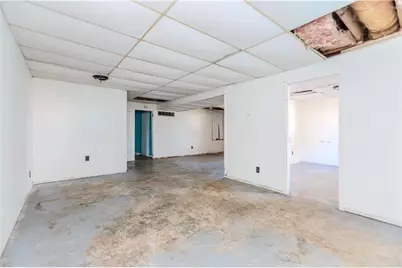 556 Roxbury Drive, Riverdale, GA 30274 - Photo 18