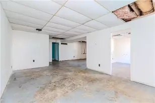 556 Roxbury Dr, Riverdale, GA 30274 - Photo 18