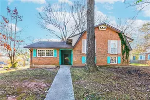 556 Roxbury Dr, Riverdale, GA 30274 - Photo 1