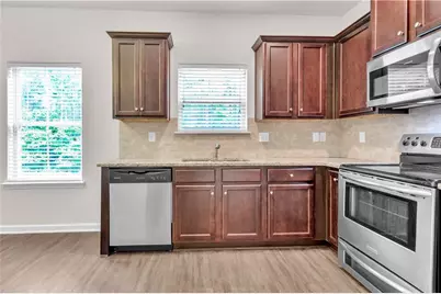 4488 Ravenwood Drive, Union City, GA 30291 - Photo 12