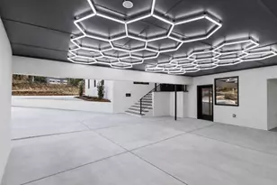 3134 W Roxboro Rd NE, Atlanta, GA 30324 - Photo 6