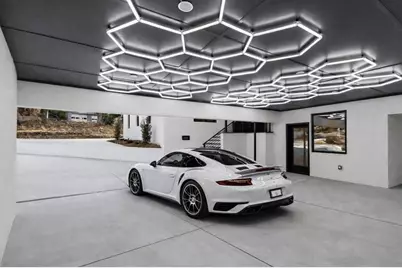 3134 W Roxboro Road NE, Atlanta, GA 30324 - Photo 6