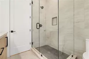 3134 W Roxboro Rd NE, Atlanta, GA 30324 - Photo 36