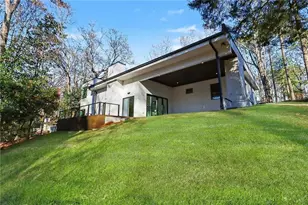 3134 W Roxboro Rd NE, Atlanta, GA 30324 - Photo 54